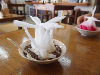 Illustration for article titled Chill Out with Japanese Snow Cone Art
